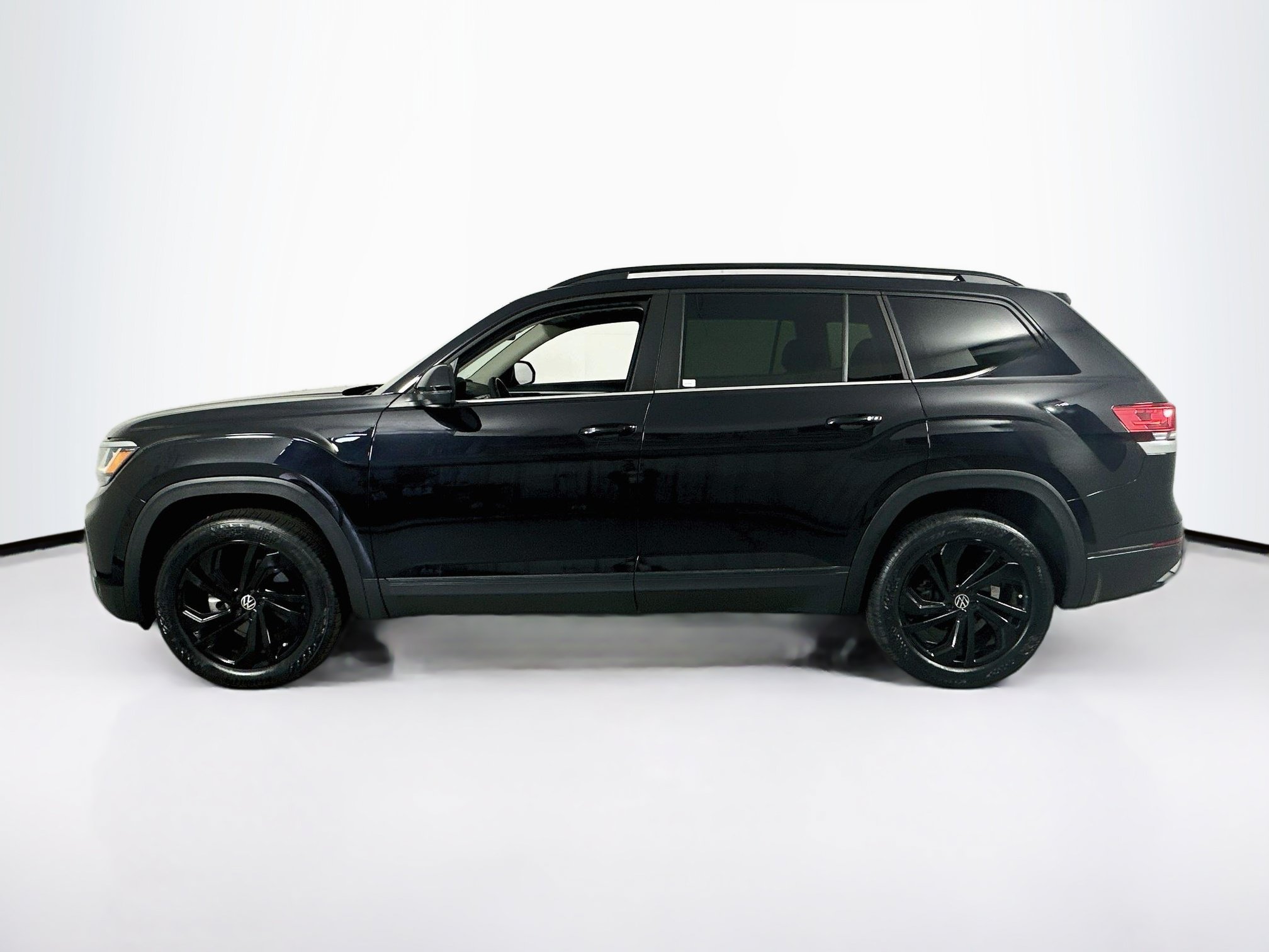 Used 2022 Volkswagen Atlas SE FWD image 8