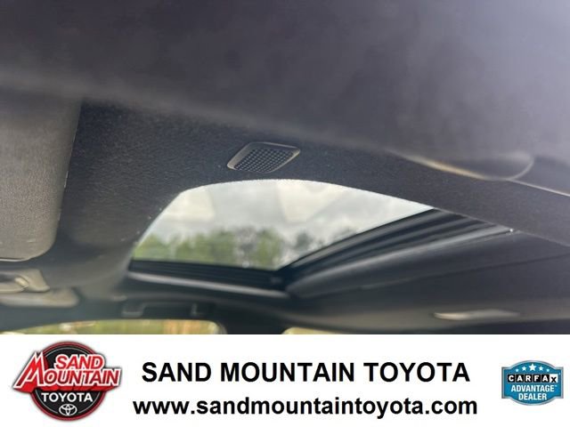 Used 2024 Toyota Corolla XSE FWD image 17
