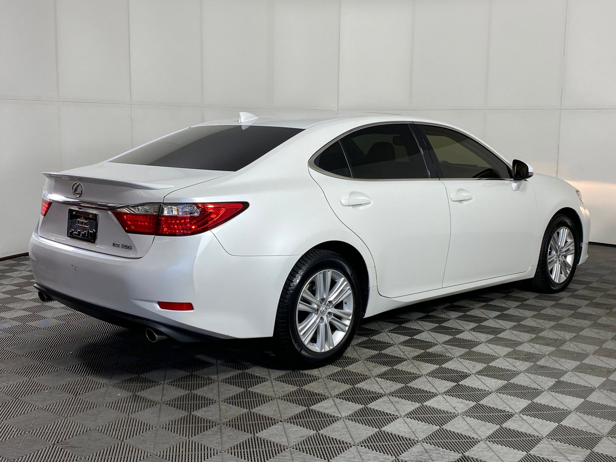 Used 2015 Lexus ES 350 image 9