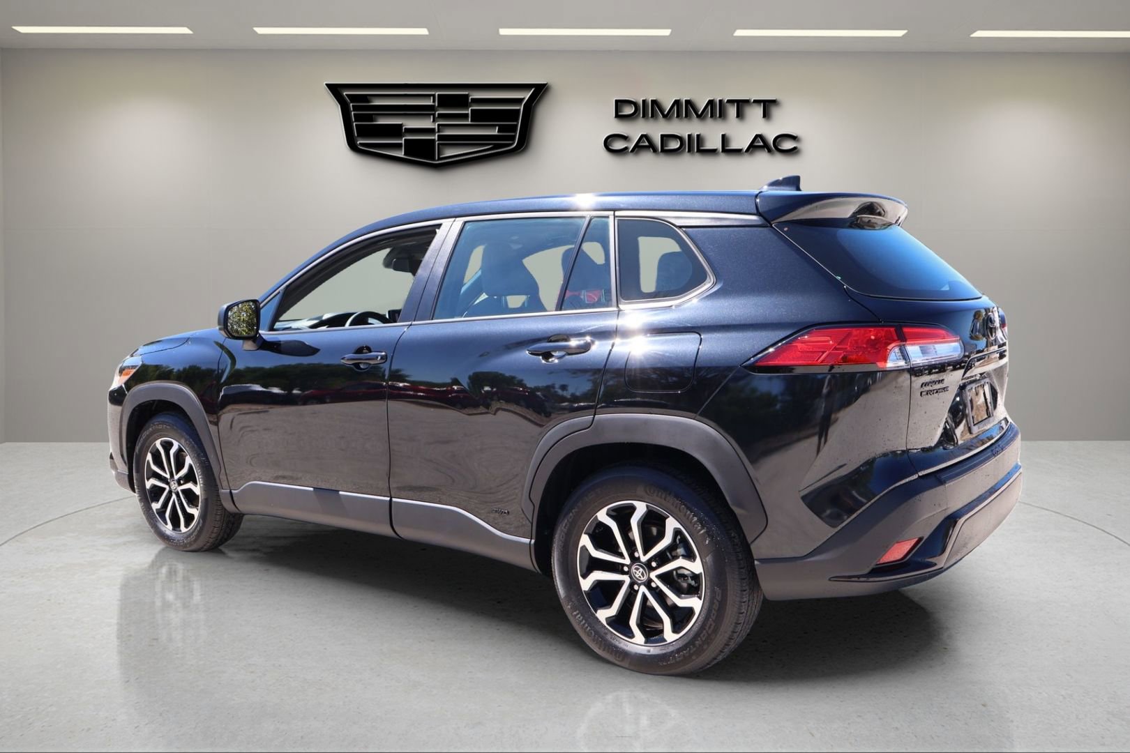 Used 2023 Toyota Corolla Cross S image 3