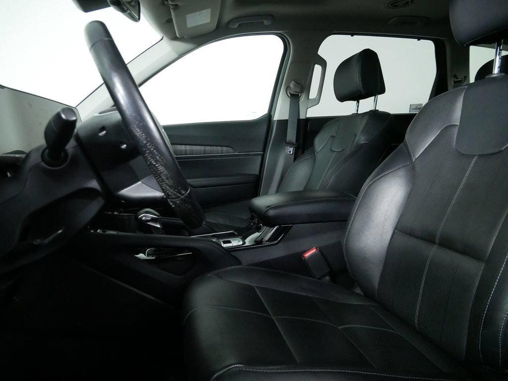Used 2024 Kia Telluride EX AWD/4WD image 17