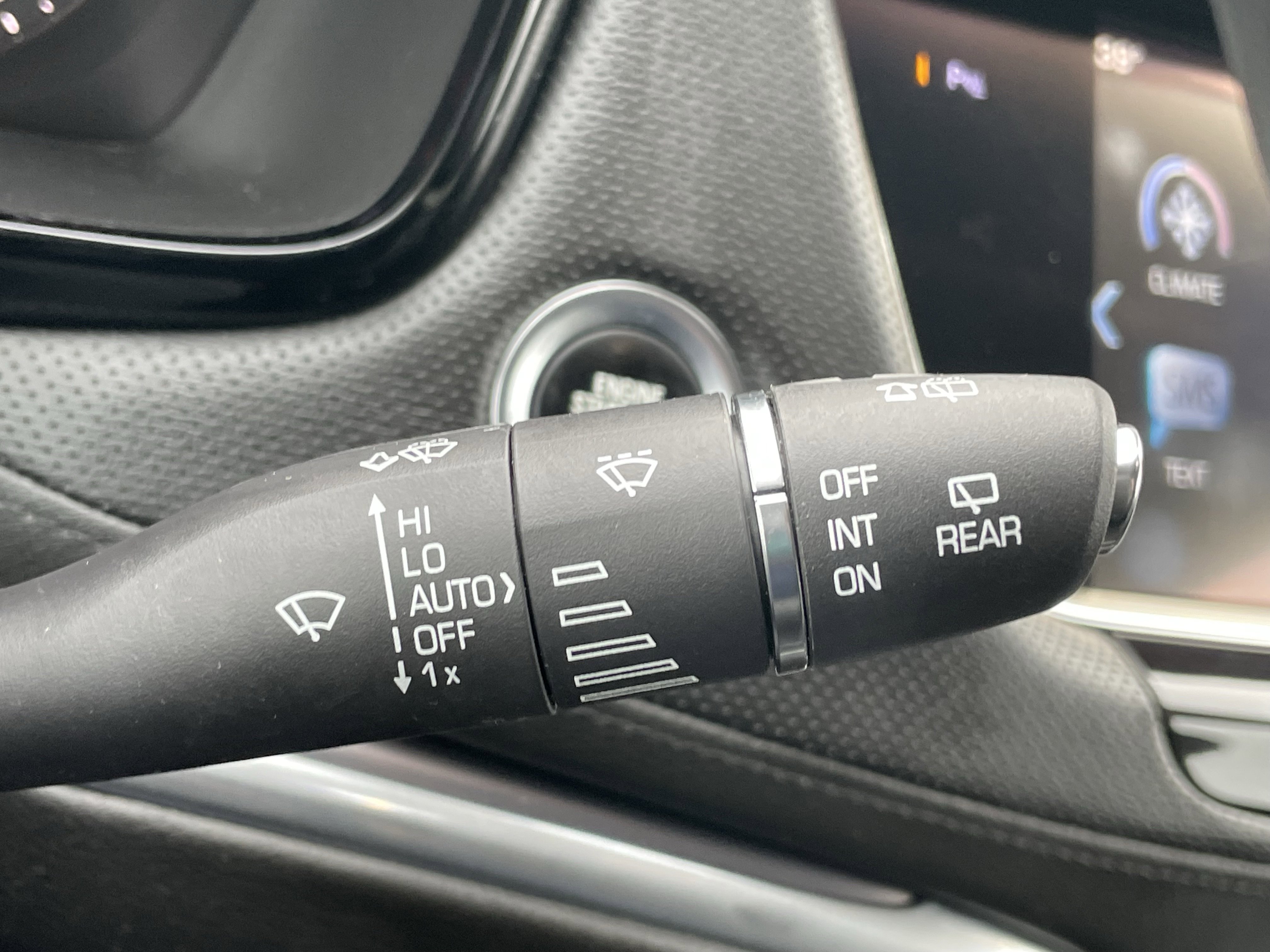 Used 2017 Cadillac XT5 Luxury image 18