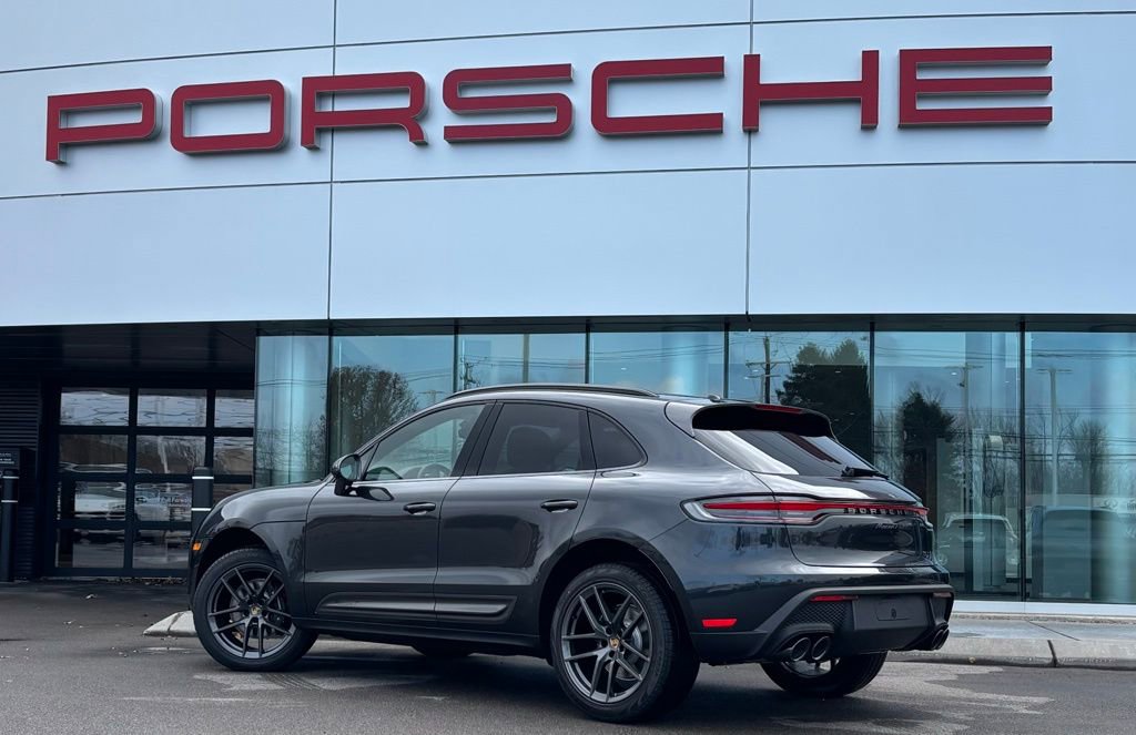 New 2026 Porsche Macan image 3