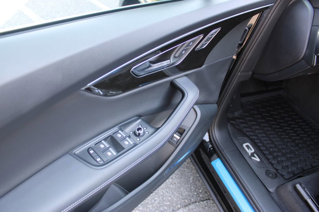 New 2025 Audi Q7 3.0T Premium Plus image 29