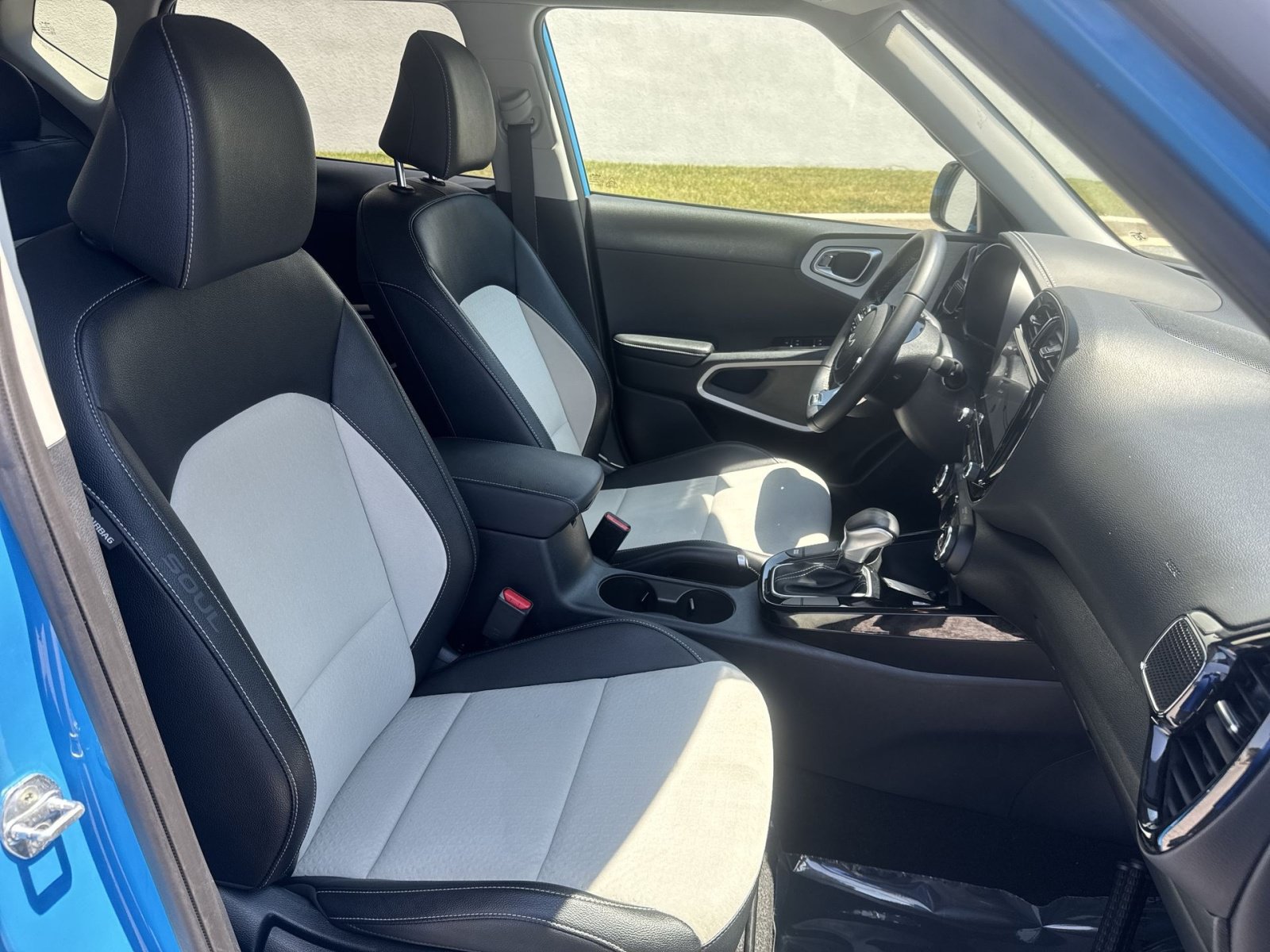 Used 2023 Kia Soul GT-Line FWD image 26