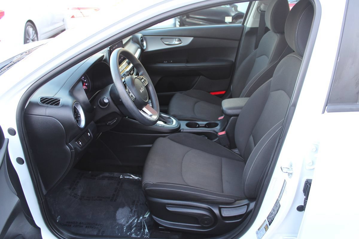 Used 2023 Kia Forte LXS FWD image 17