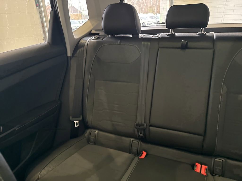 New 2026 Volkswagen Taos SE image 13