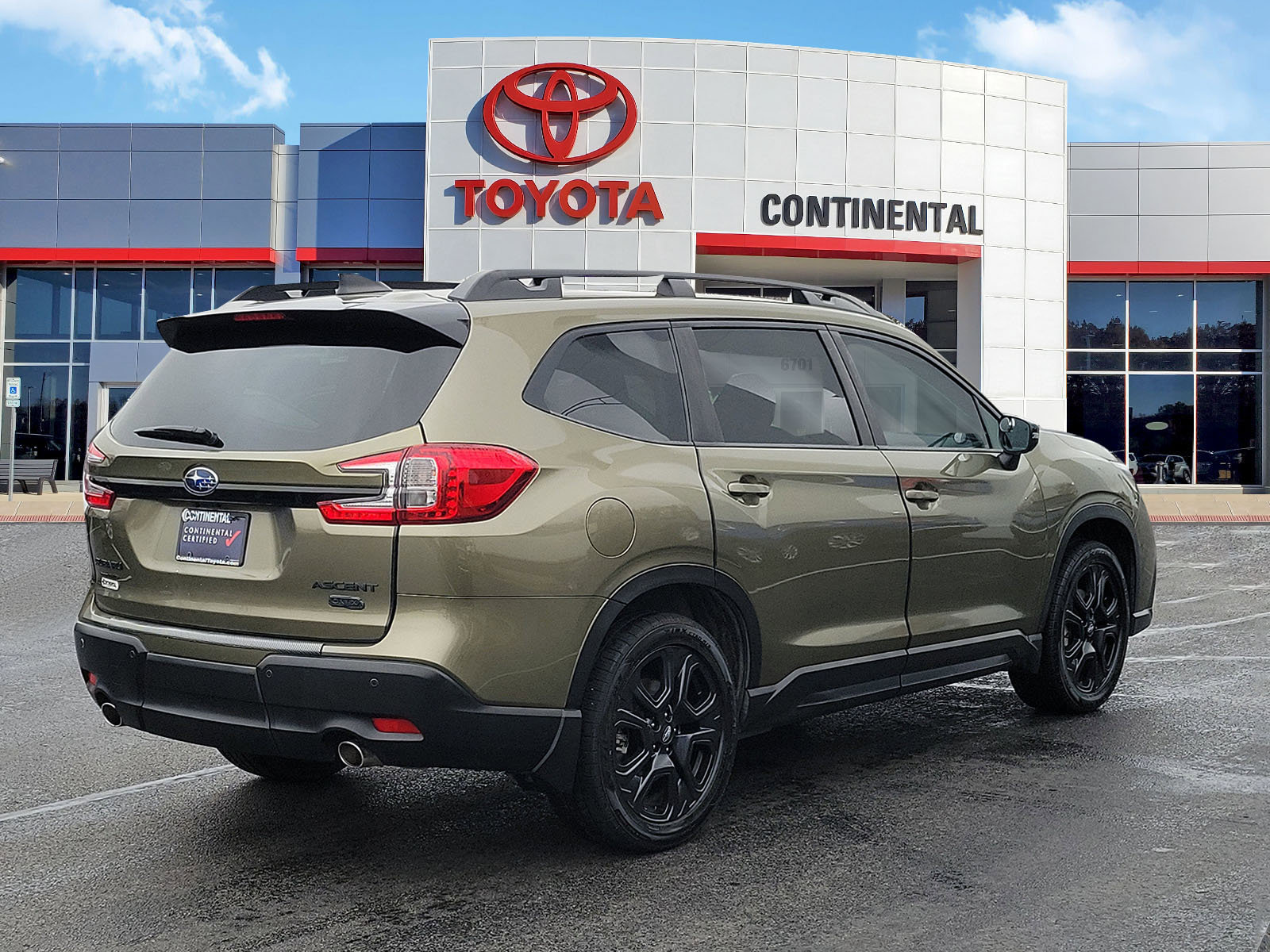 Used 2023 Subaru Ascent Onyx Edition image 5