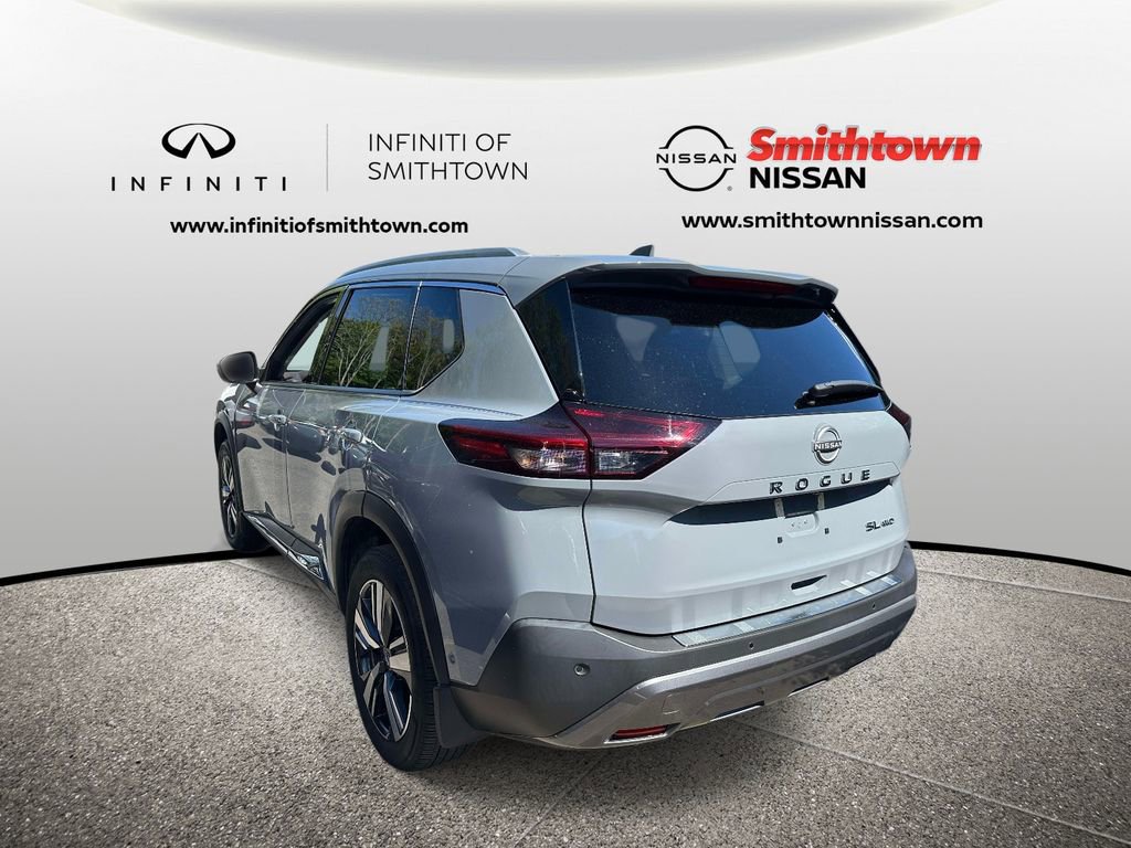 Used 2023 Nissan Rogue SL w/ SL Premium Package AWD/4WD image 5