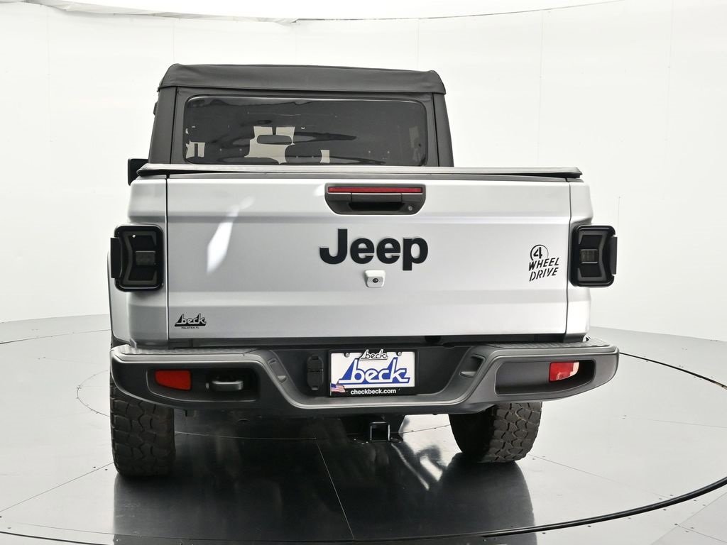 Certified 2022 Jeep Gladiator Willys image 7