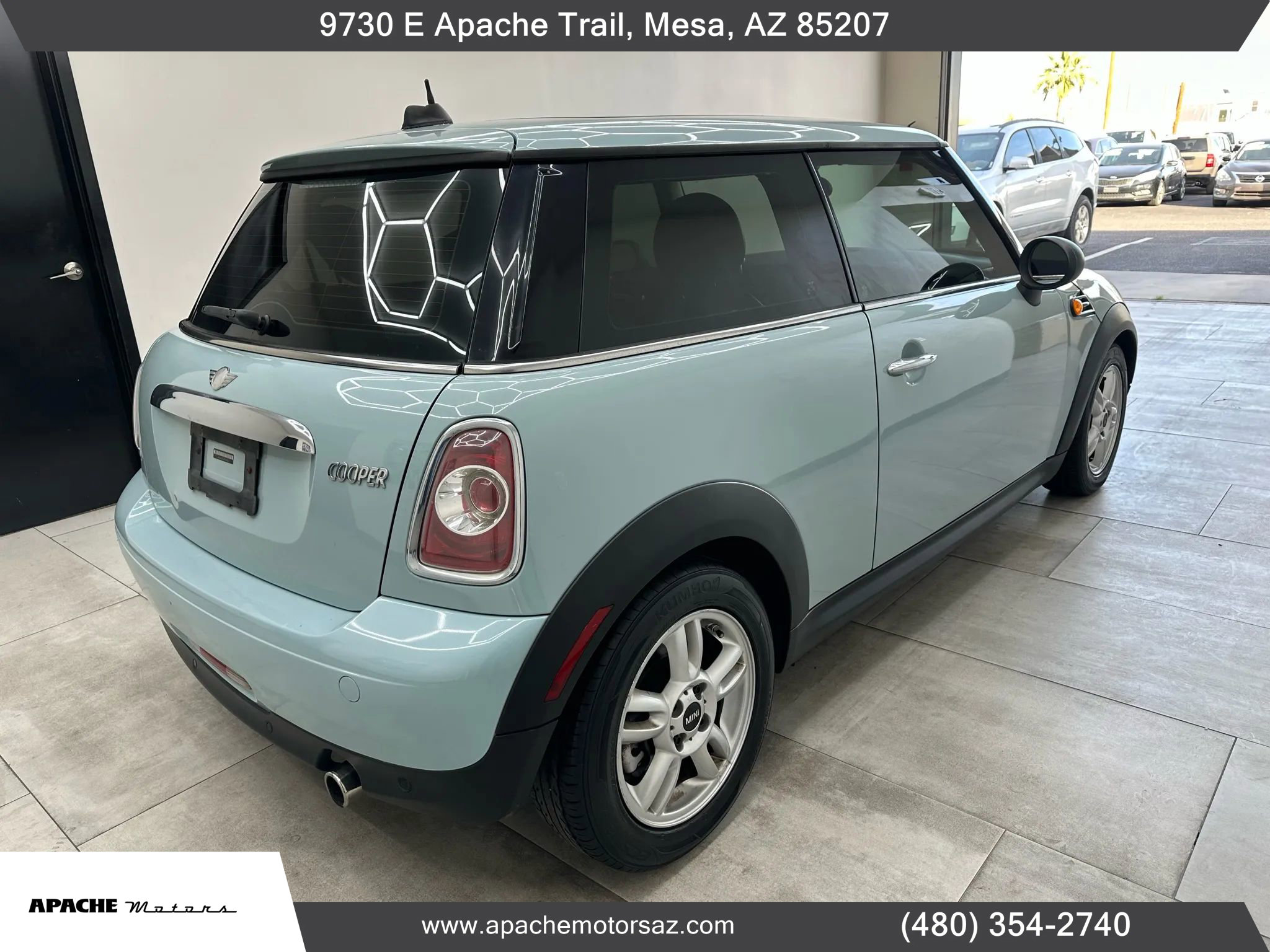 Used 2011 MINI Cooper Hardtop image 8