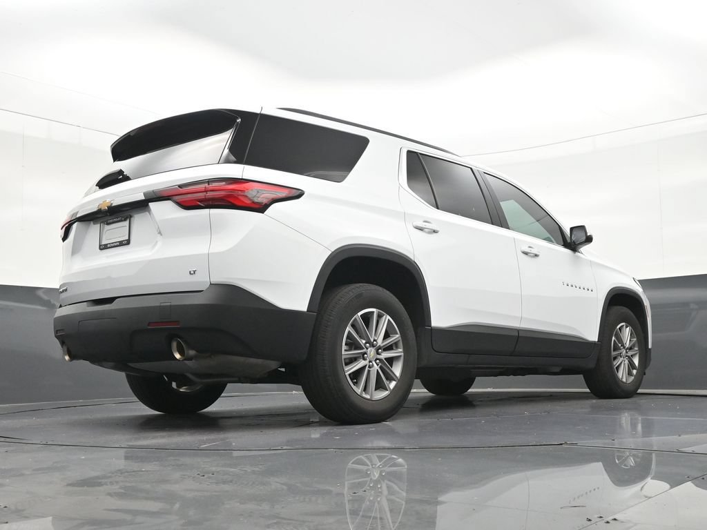 Used 2023 Chevrolet Traverse LT FWD image 28