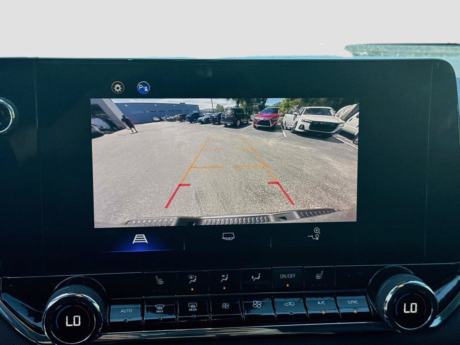 Used 2023 Chevrolet Colorado LT w/ LT Convenience Package II RWD image 14