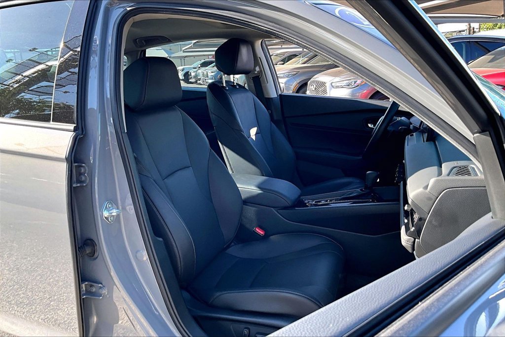 Used 2025 Honda Accord EX-L image 9