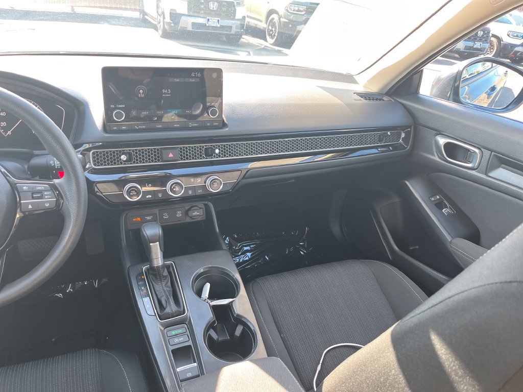 Certified 2025 Honda Civic LX image 38