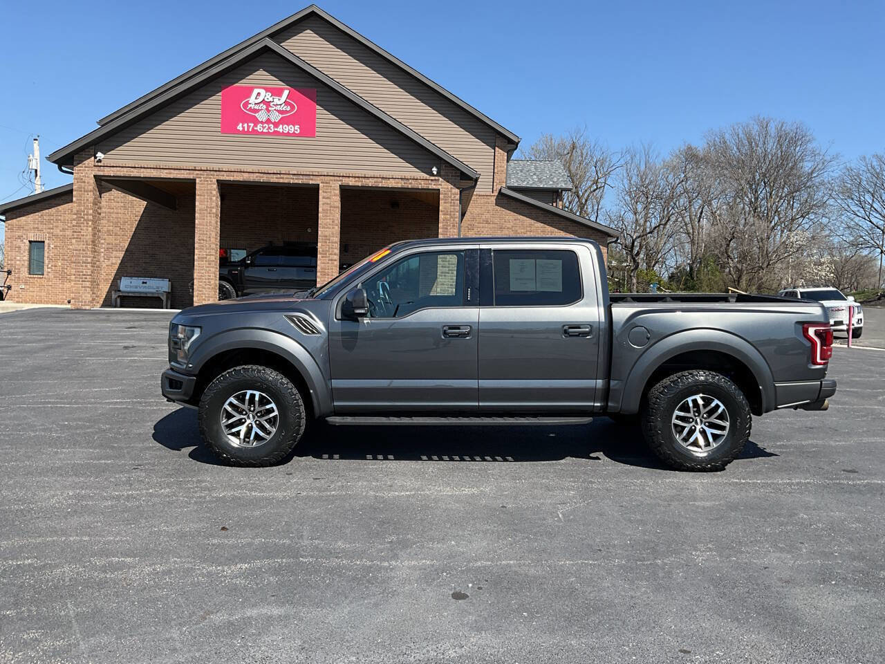 Used 2018 Ford F150 Raptor w/ Equipment Group 802A Luxury image 2