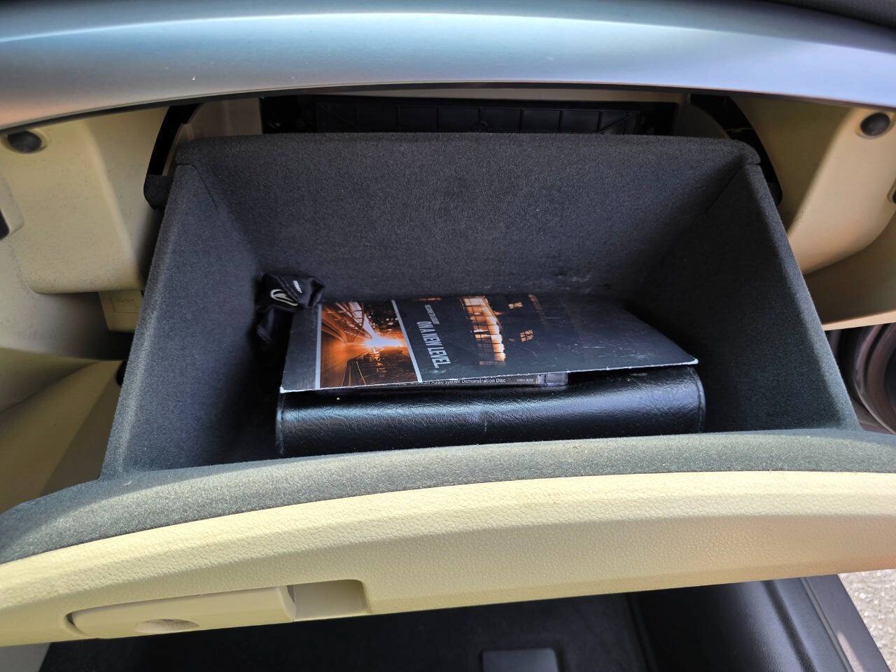 Used 2013 Acura ILX w/ Technology Package FWD image 36