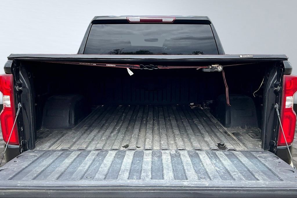 Used 2021 Chevrolet Silverado 1500 LT Trail Boss w/ Bed Protection Package AWD/4WD image 8