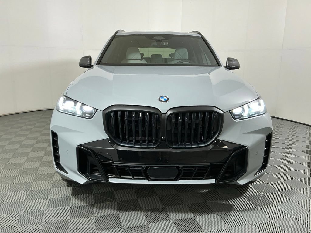 New 2026 BMW X5 xDrive40i w/ M Sport Package AWD/4WD image 3