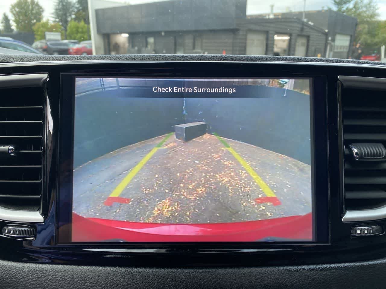 Used 2025 Chrysler Pacifica Select FWD image 24