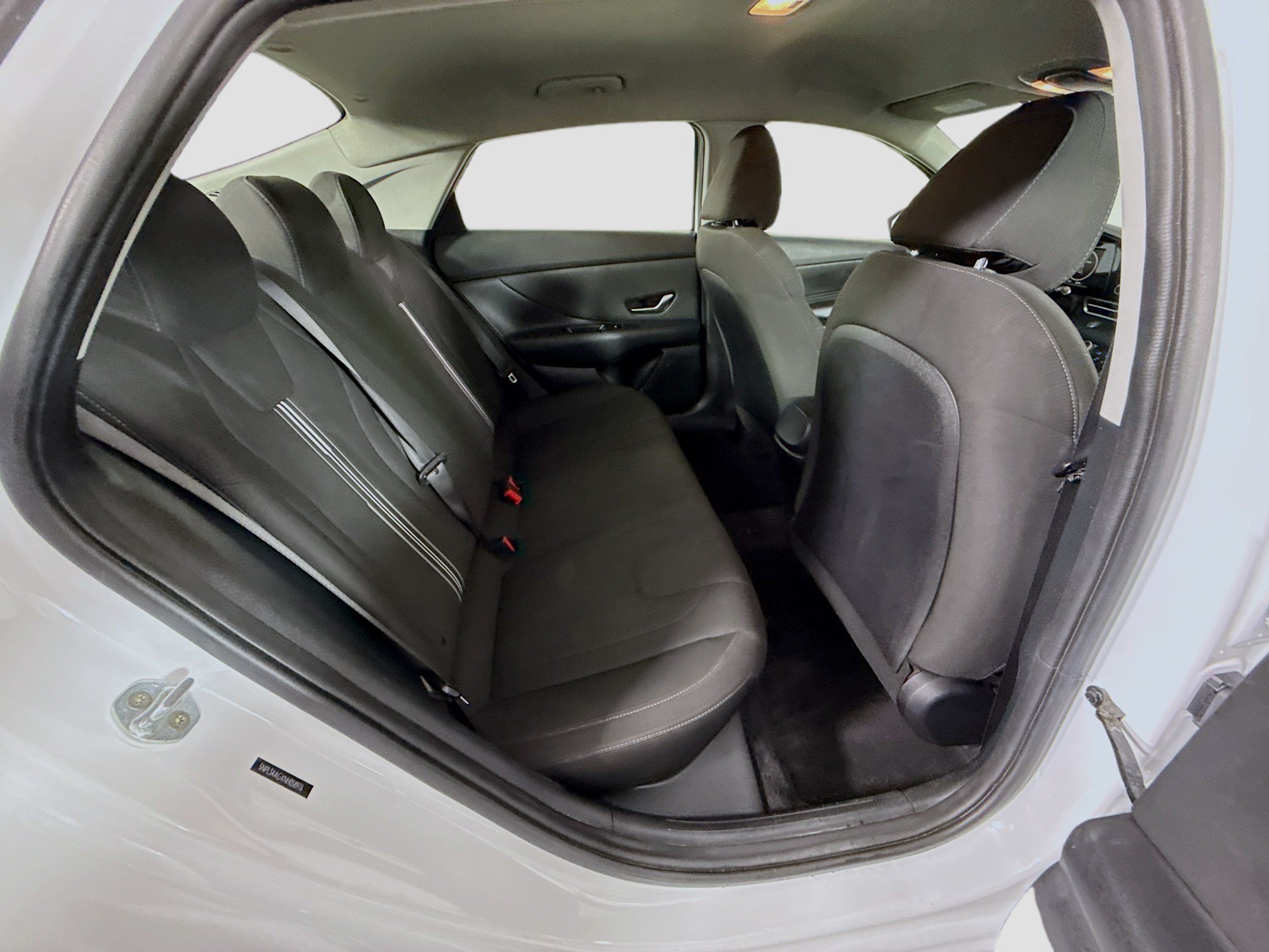 Used 2022 Hyundai Elantra SEL w/ Convenience Package FWD image 27