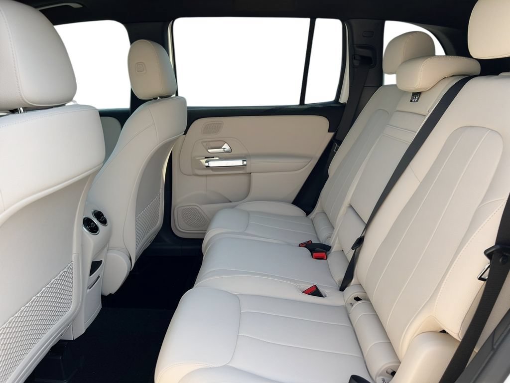 New 2026 Mercedes-Benz GLB 250 4MATIC image 7