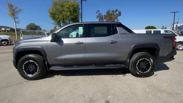 New 2026 Chevrolet Silverado EV Trail Boss image 5