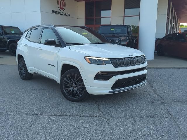 Certified 2022 Jeep Compass High Altitude AWD/4WD image 3