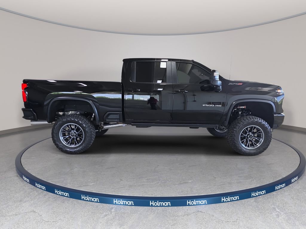 Used 2026 Chevrolet Silverado 2500 ZR2 AWD/4WD image 6