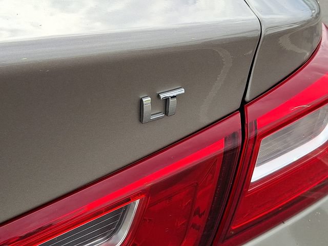 Used 2023 Chevrolet Malibu LT w/ Driver Confidence Package FWD image 26