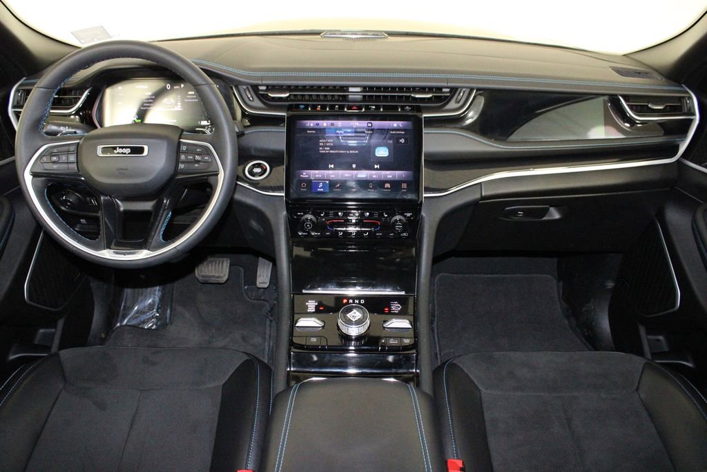 Used 2022 Jeep Grand Cherokee Trailhawk w/ Advanced Protech Group II image 32