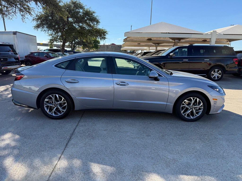 Used 2023 Hyundai Sonata SEL FWD image 8