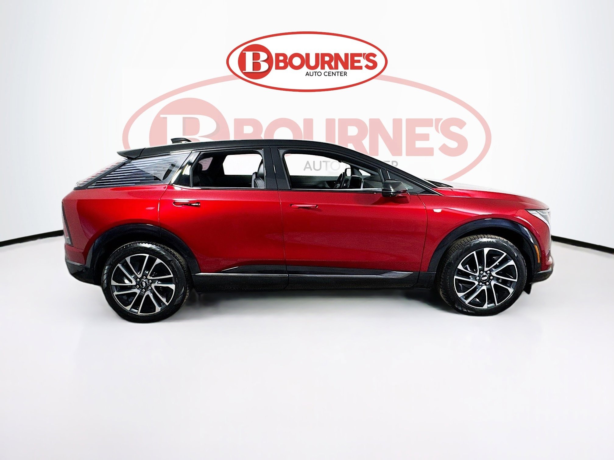 Used 2025 Cadillac Optiq Sport 2 image 13