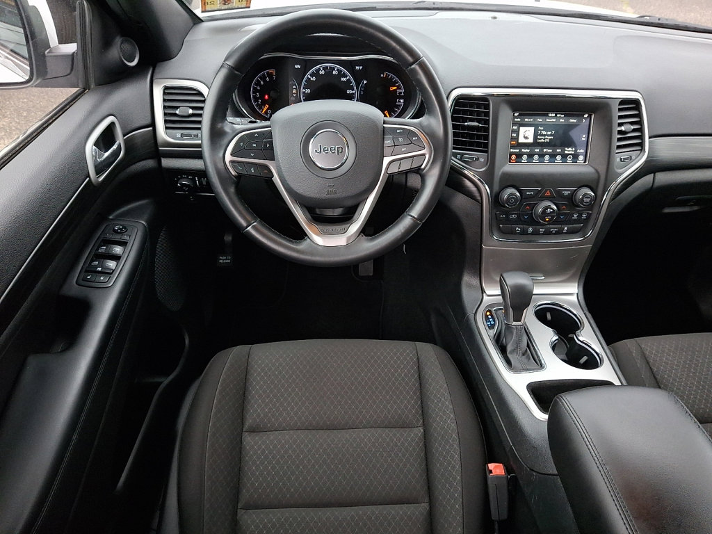 Used 2021 Jeep Grand Cherokee Laredo AWD/4WD image 20