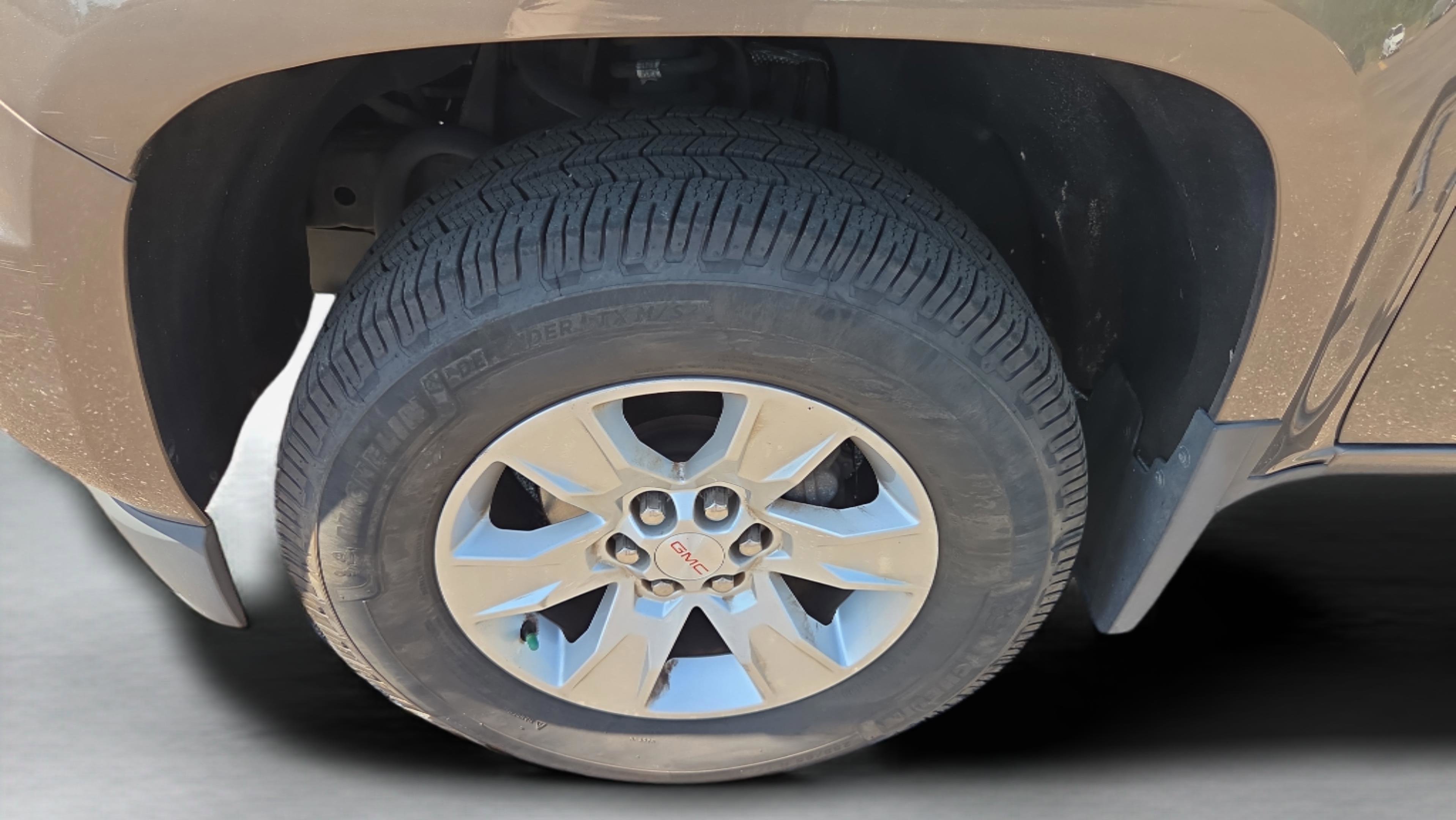 Used 2016 GMC Canyon SLE w/ SLE Convenience Package image 9