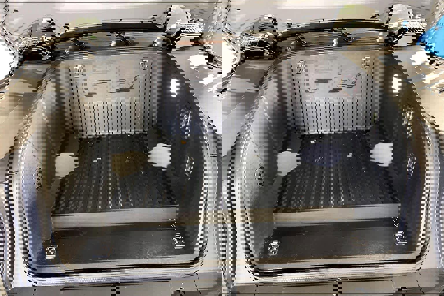 Certified 2025 GMC Hummer EV 2X w/ LPO, Sport Package image 29