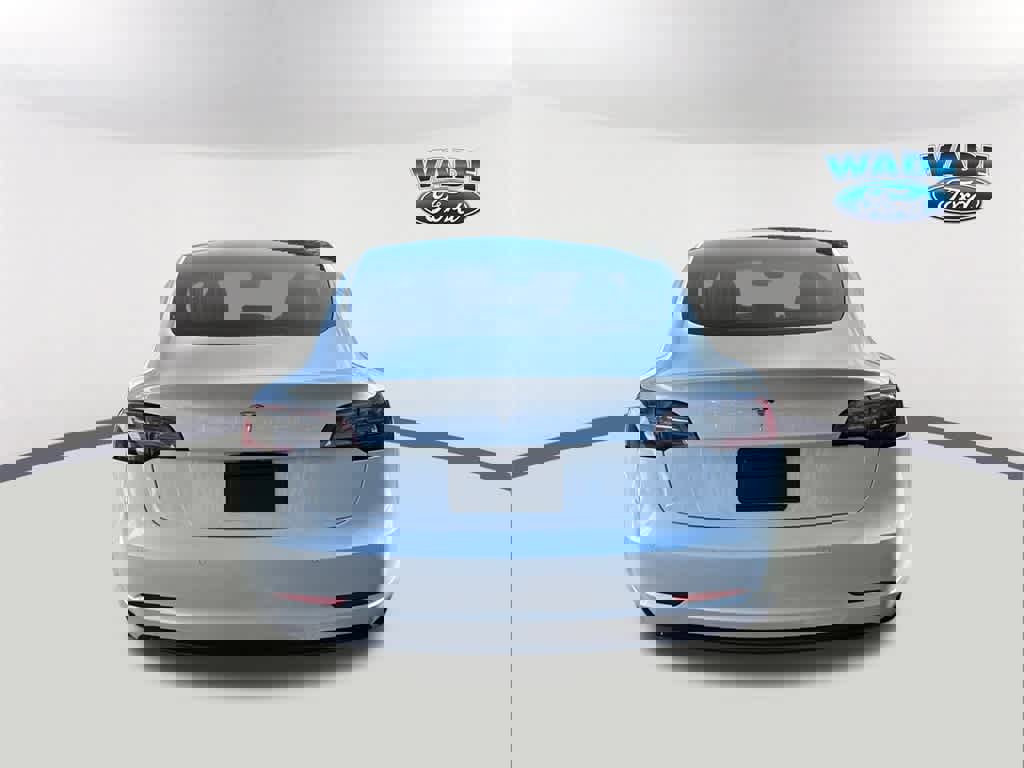 Used 2020 Tesla Model 3 Standard Range image 5