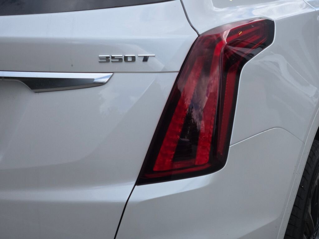 New 2025 Cadillac XT5 Premium Luxury w/ LPO, Red Accent Package AWD/4WD image 11