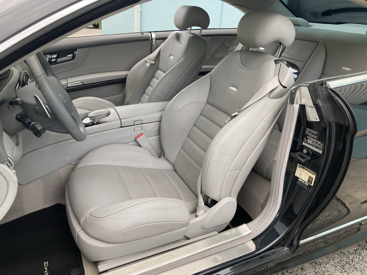 Used 2012 Mercedes-Benz CL 63 AMG image 16
