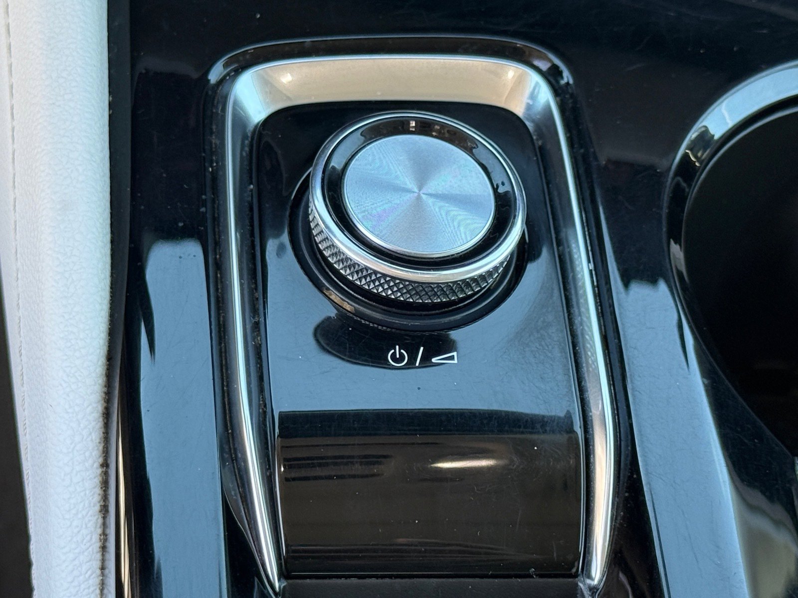 Used 2024 Buick Envision Avenir image 20