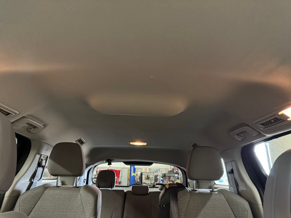 Used 2024 Toyota Sienna LE AWD/4WD image 24