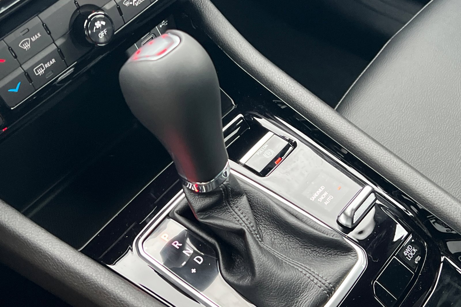 New 2026 Jeep Compass Latitude image 19