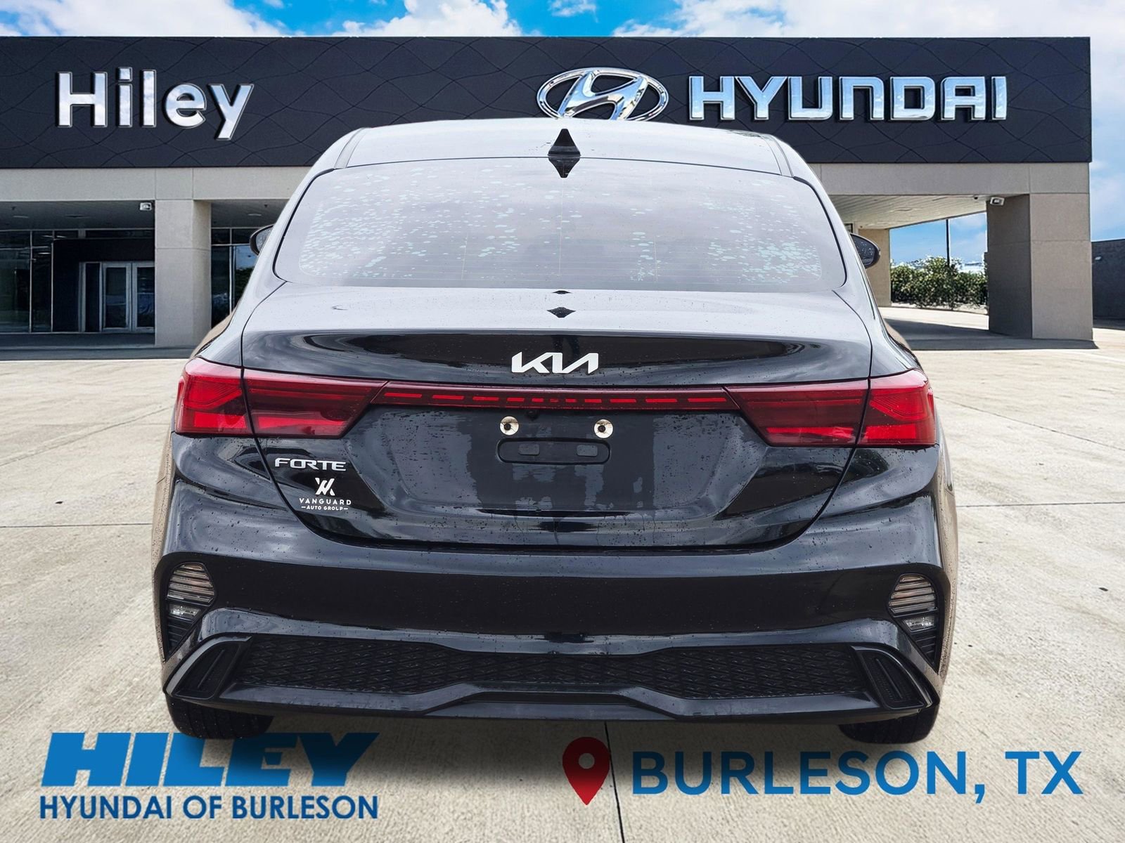 Used 2022 Kia Forte LXS w/ LXS Technology Package FWD image 5