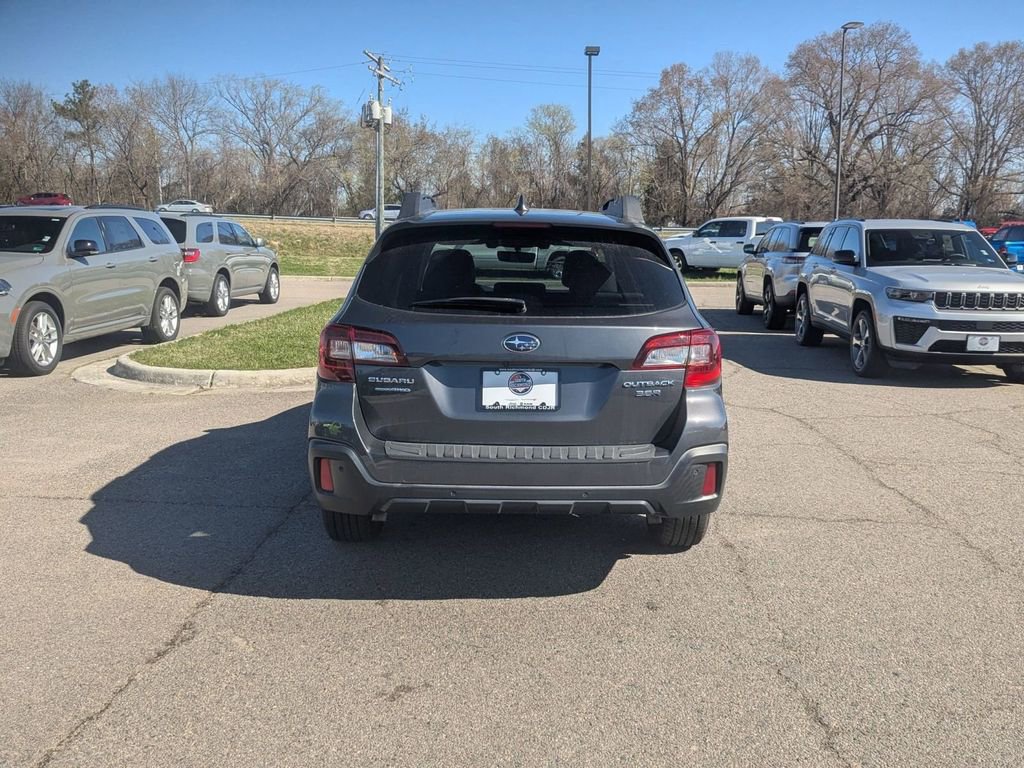 Used 2018 Subaru Outback 3.6R Limited AWD/4WD image 4