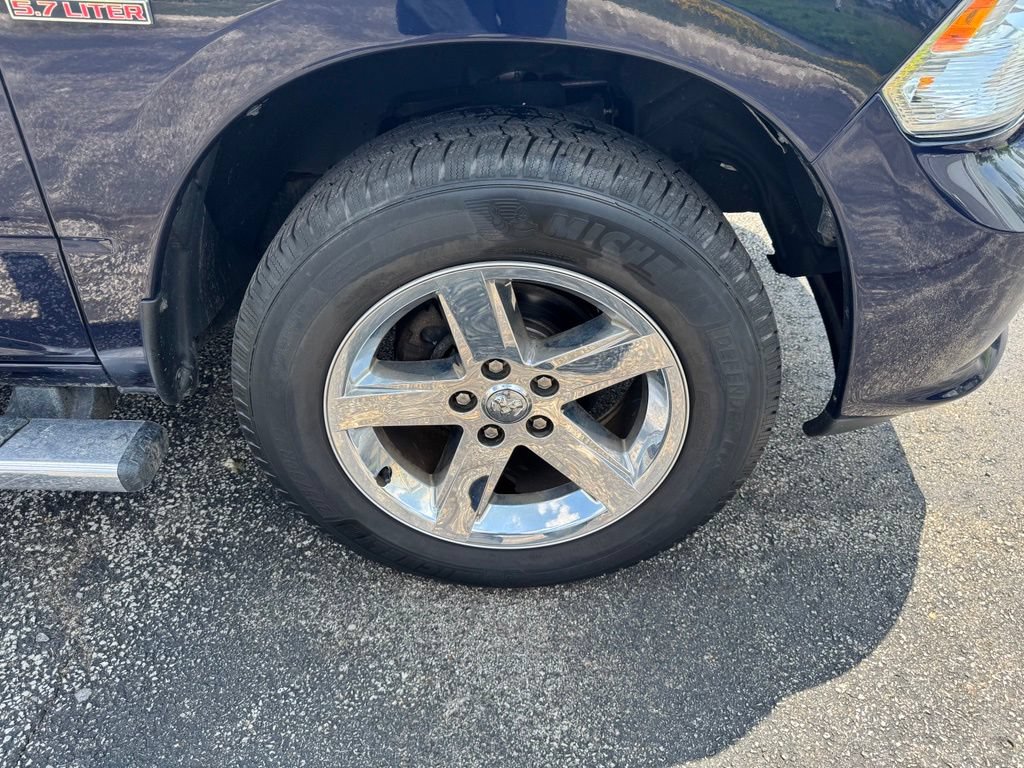 Used 2017 RAM 1500 Express w/ Express Value Package AWD/4WD image 25