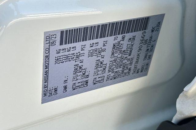 Used 2023 Nissan Rogue SV image 28