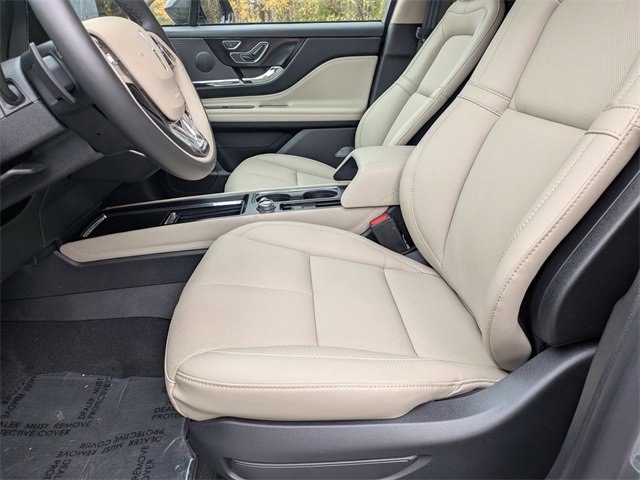 New 2026 Lincoln Corsair Grand Touring w/ Jet Appearance Package image 9