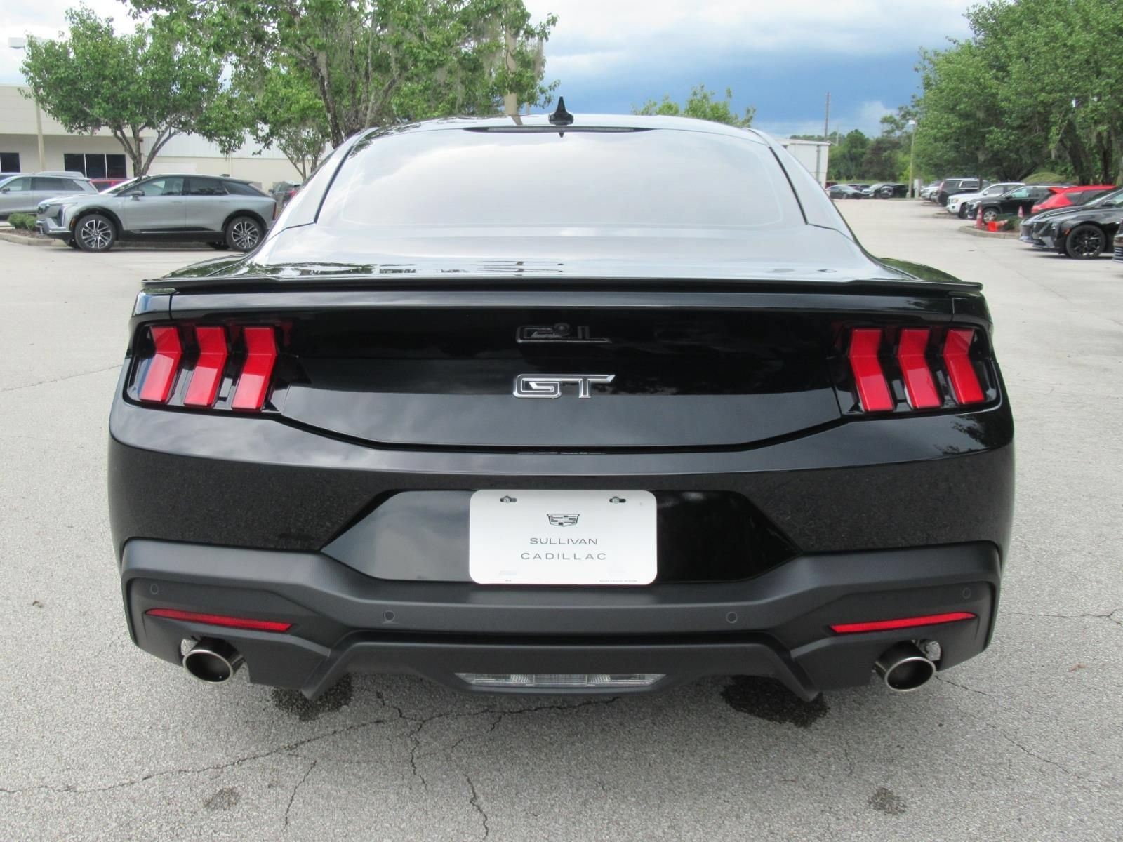 Used 2025 Ford Mustang GT RWD image 7