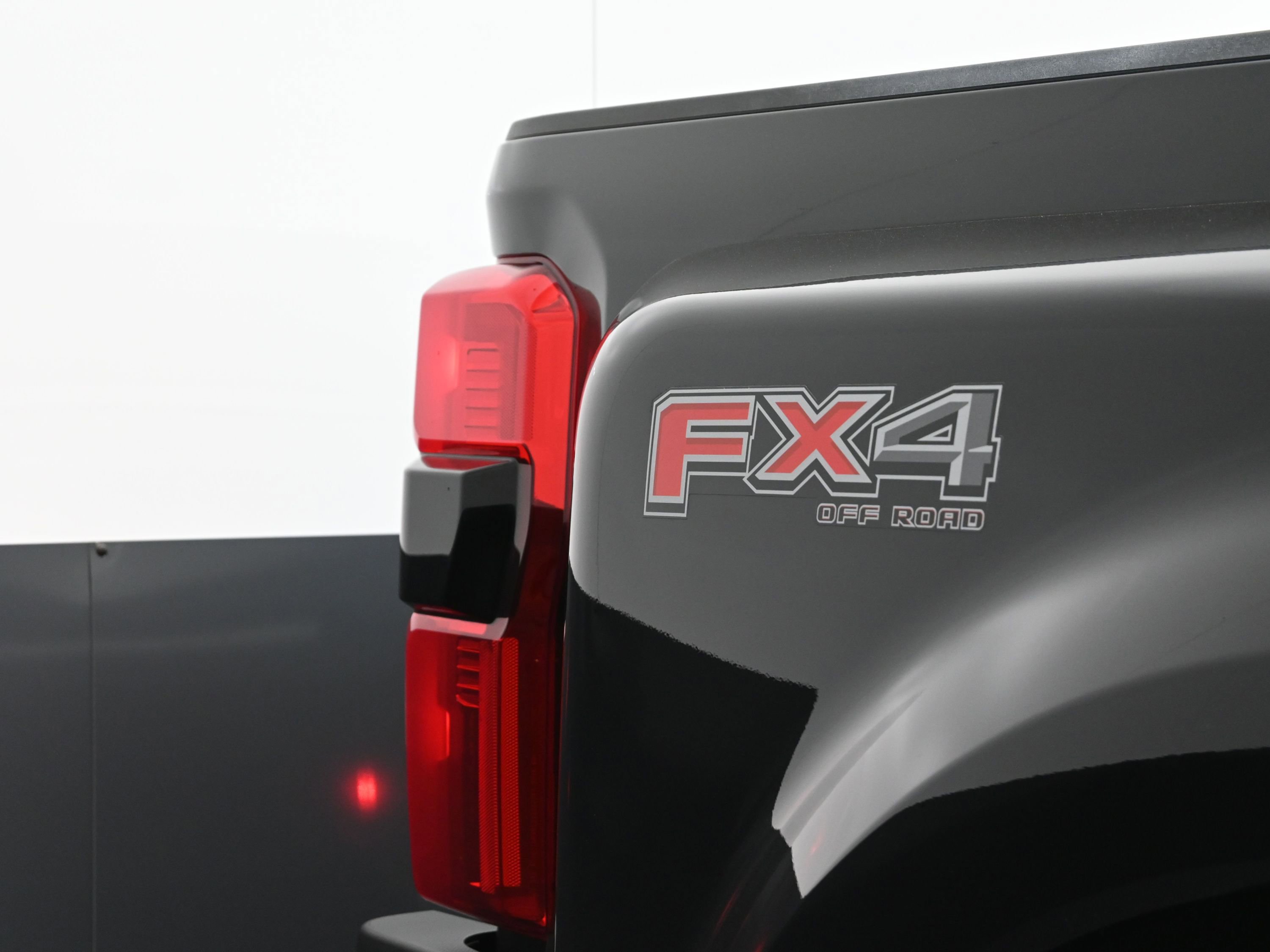 Used 2024 Ford F450 King Ranch w/ FX4 Off-Road Package image 51