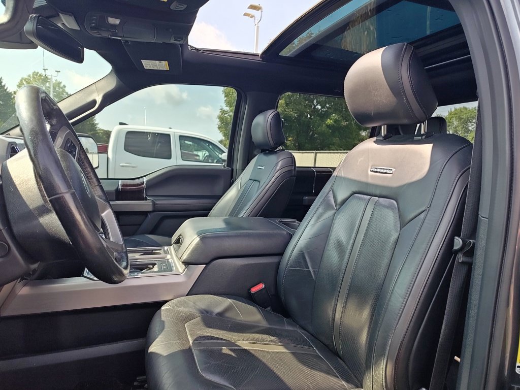 Used 2015 Ford F150 Platinum w/ Equipment Group 701A Luxury AWD/4WD image 19